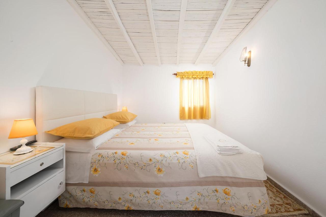 Casa Morais Bed & Breakfast Odeceixe Bagian luar foto